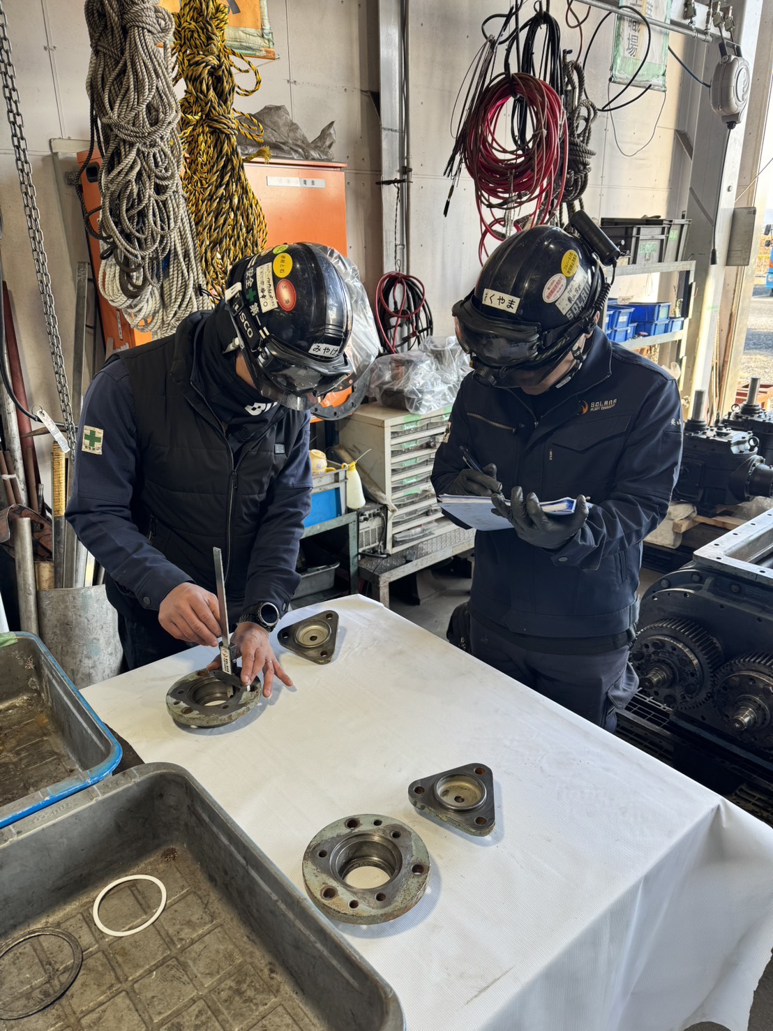 プラント作業現場の風景